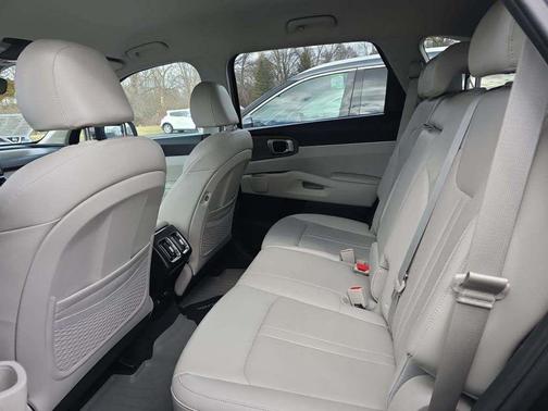 Gravity Grey 2022 Kia Sorento S