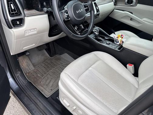 Gravity Grey 2022 Kia Sorento S