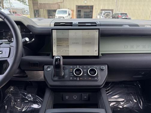 2023 Land Rover Defender 90 75th Edition