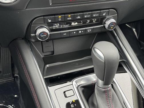 2025 Mazda CX-5 Carbon Edition