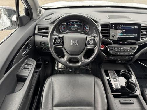 2020 Honda Pilot Touring 8-Passenger