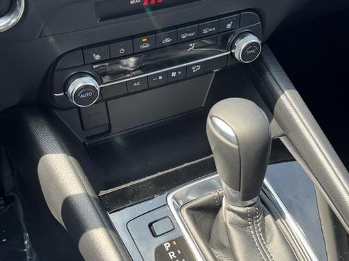 2025 Mazda CX-5 Carbon Edition