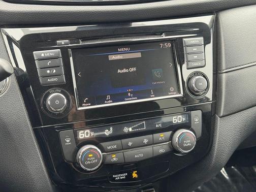 Scarlet 2020 Nissan Rogue SV