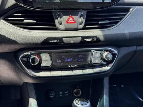 2018 Hyundai Elantra GT Base