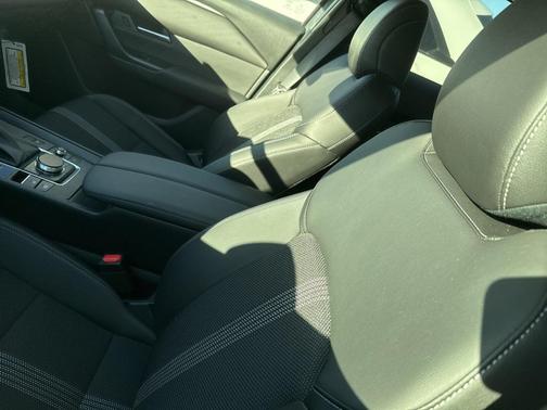 2025 Mazda CX-50 Hybrid Preferred Package