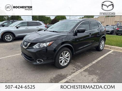 Magnetic Black Pearl 2019 Nissan Rogue Sport SV