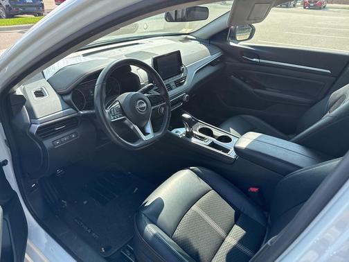 2024 Nissan Altima SR FWD