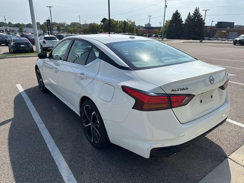 2024 Nissan Altima SR FWD
