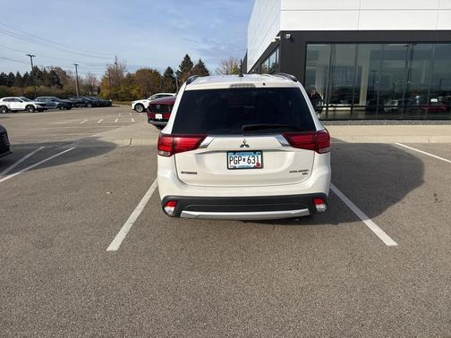 2016 Mitsubishi Outlander SEL