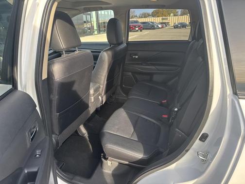 2016 Mitsubishi Outlander SEL