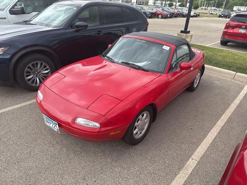 Red 1992 Mazda MX-5 Miata Base