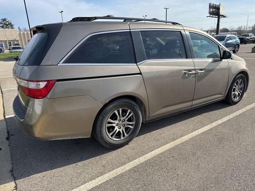 Mocha Metallic 2013 Honda Odyssey EX