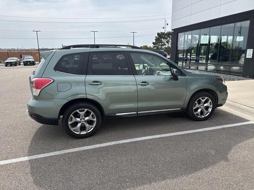 2017 Subaru Forester 2.5i Touring
