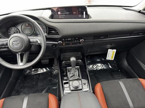 2025 Mazda CX-30 2.5 Carbon Turbo