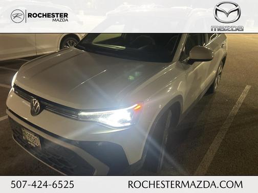 2025 Volkswagen Taos 1.5T SE