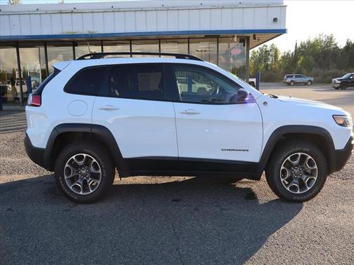 2022 Jeep Cherokee Trailhawk