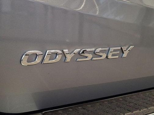 Solar Silver Metallic 2026 Honda Odyssey Touring