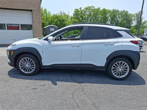 2020 Hyundai KONA SEL Plus