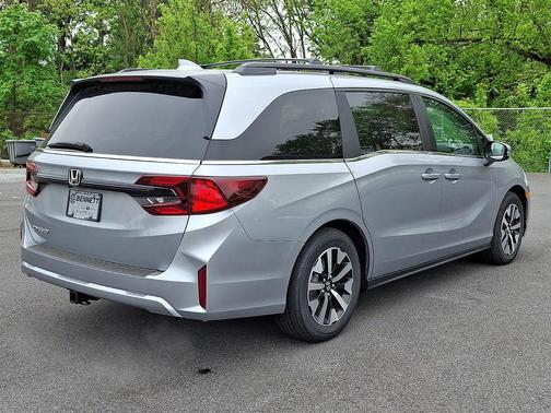 Silver Metallic 2026 Honda Odyssey EX-L