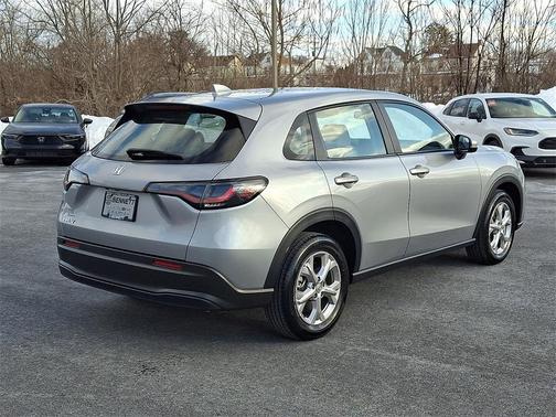 2025 Honda HR-V LX