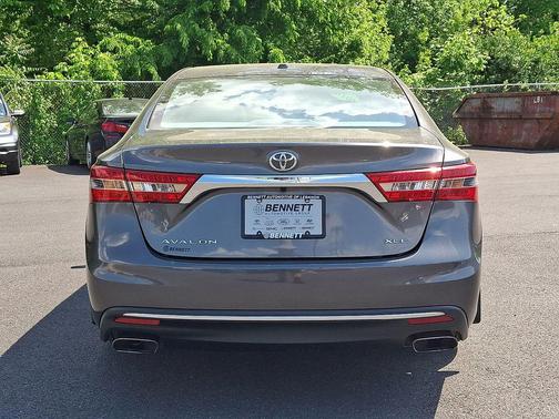 Magnetic Gray Metallic 2016 Toyota Avalon XLE Premium