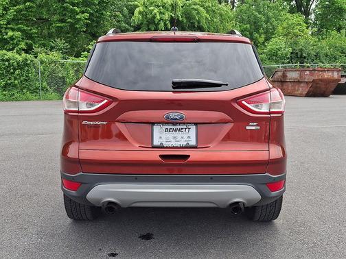 Sunset 2016 Ford Escape SE