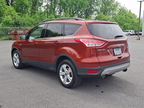 Sunset 2016 Ford Escape SE
