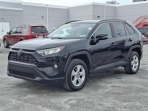 2020 Toyota RAV4 XLE