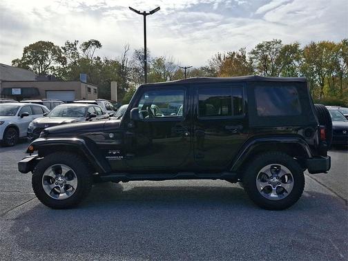 2016 Jeep Wrangler Unlimited Sahara
