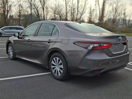 2021 Toyota Camry Hybrid LE