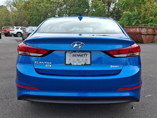 2018 Hyundai ELANTRA SE