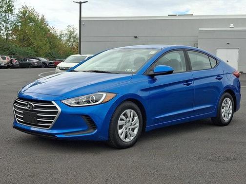 2018 Hyundai ELANTRA SE