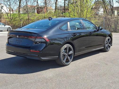 Crystal Black Pearl 2026 Honda Accord Hybrid Sport