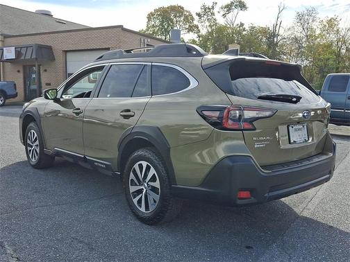 2023 Subaru Outback Premium
