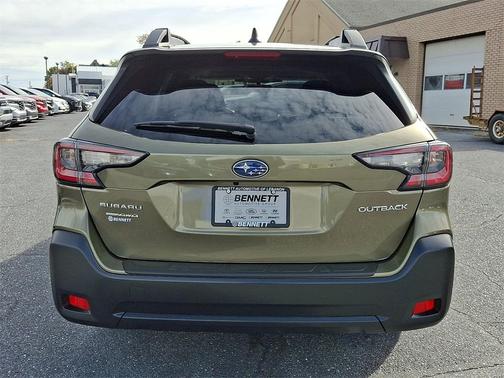 2023 Subaru Outback Premium