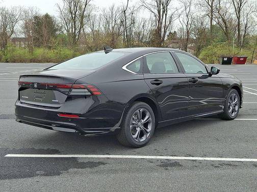 Crystal Black Pearl 2026 Honda Accord Hybrid EX-L