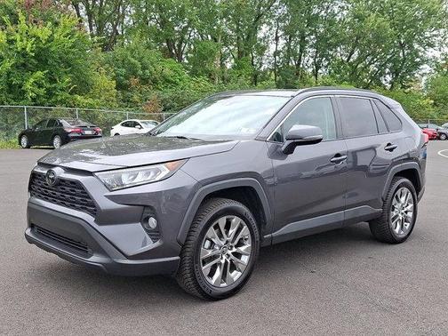 2020 Toyota RAV4 XLE Premium