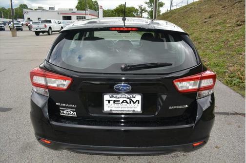 2019 Subaru Impreza 2.0i
