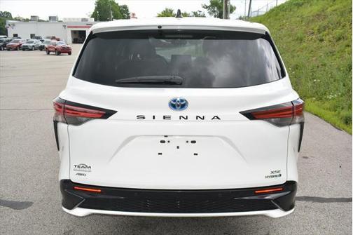 2021 Toyota Sienna XSE 7 Passenger