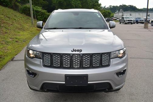 2017 Jeep Grand Cherokee Altitude