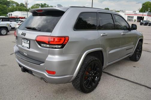 2017 Jeep Grand Cherokee Altitude