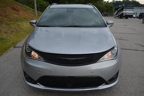 2019 Chrysler Pacifica Touring-L Plus