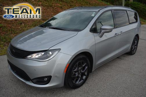 2019 Chrysler Pacifica Touring-L Plus