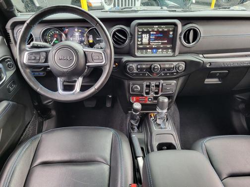 Black Clearcoat 2023 Jeep Wrangler 4xe Rubicon