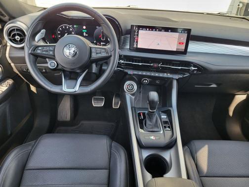 Alfa Black 2024 Alfa Romeo Tonale Veloce