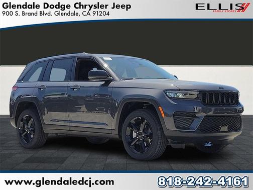 2025 Jeep Grand Cherokee Laredo