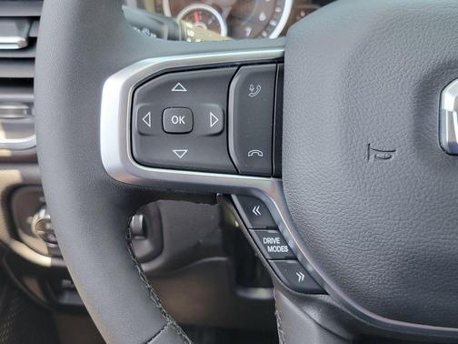 Bright White Clearcoat 2026 RAM 1500 Big Horn/Lone Star