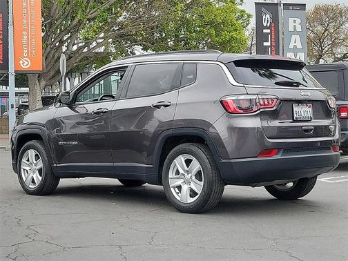 2022 Jeep Compass Latitude