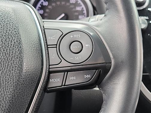 2018 Toyota Camry Hybrid SE