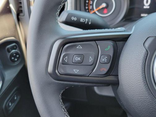 Bright White Clearcoat 2025 Jeep Wrangler Sport